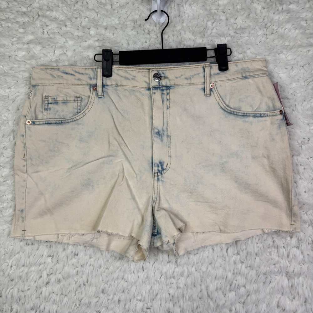 Wild Fable Plus Size 18 34 Waist Light Acid Wash Denim Mom Shorts Frayed Hem New